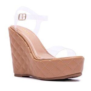 NWOB Qupid Womens Beige Quilted Clear Jelly Strap Open Toe Wedge Sandals Size 9
